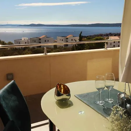 Holiday In Okrug Gornji 36110 Dom wakacyjny Trogir