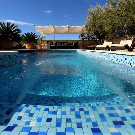 Holiday In Okrug Gornji 36110 Dom wakacyjny Trogir